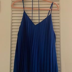 Banana republic blue pleated midi dress